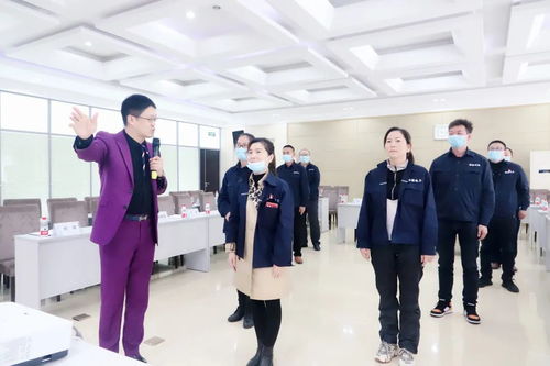 做好電力先行官,架起禮儀連心橋 華平生教授受邀重慶順泰鐵塔集團管理層培訓(xùn)